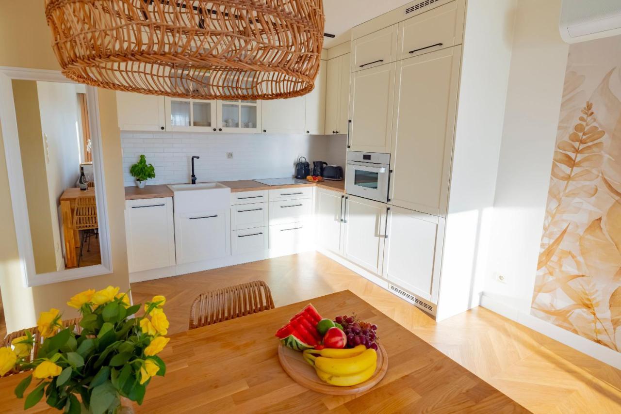Apartment Odnowa Z Widokiem Na Morze, Basen I Jacuzzi
